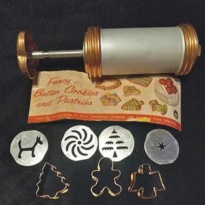 Vintage Mirro Cookie Press